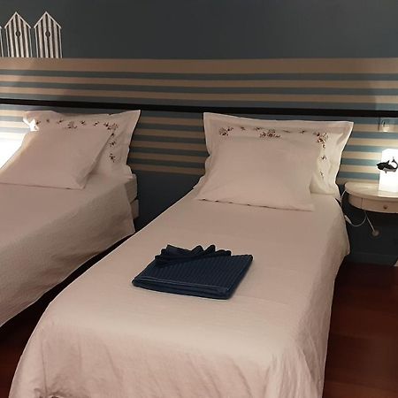 Kerlobek Etoile Bed & Breakfast Groix Bagian luar foto